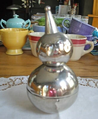 Vintage Tin Metal Rocking Clown Bank ~  - Imagem 1 de 4