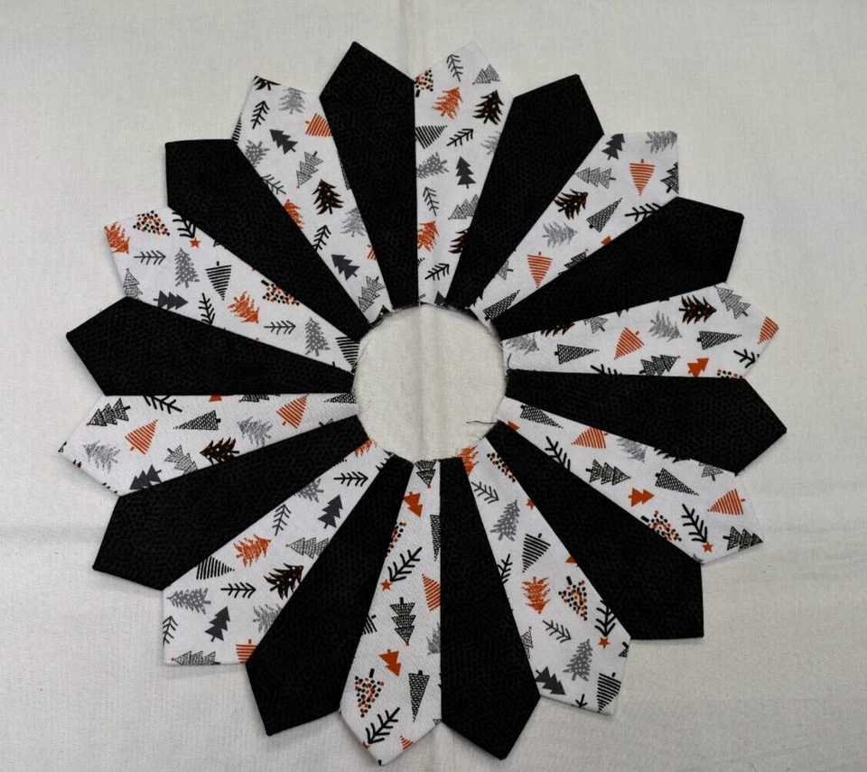 HOLIDAY PINES in THE ARTIC DRESDEN CIRCLES - Image 1 of 1