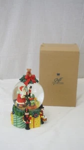 Globo de nieve Avon 2001 novedad navideña nuevo en caja Santa presenta árbol de Navidad - Imagen 1 de 7