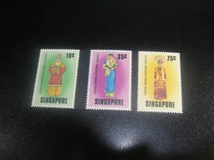 SINGAPORE 1976 Sc#257-59 Costumes Set MNH XF - Picture 1 of 1