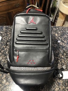 black jordan bookbolsa