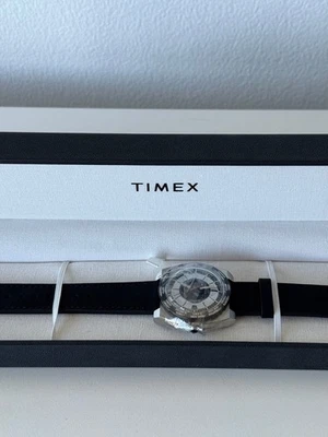 new TIMEX WORLD TIME 1972 REISSUE BLACK LEATHER STRAP WATCH TW2V69500 - image 1 of 4