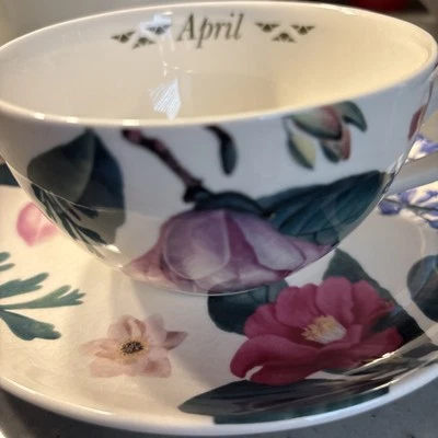 Taza de té y platillo SPODE flores del mes de gran tamaño ABRIL  Foto 1 de 4