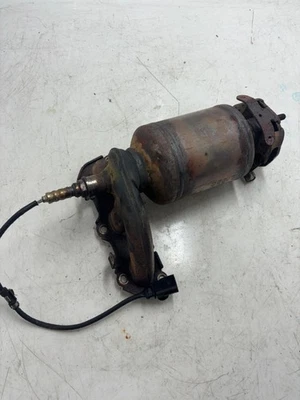 VOLKSWAGEN POLO HATCH 6R MK5 (2013) CATALYTIC CONVERTER 03E151701A - Image 1 of 4