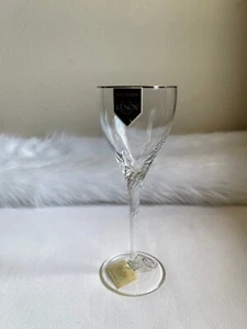 "Vaso de vino Lenox Encore platino 7 7/8"" vástago torcido de cristal y borde de platino" - Imagen 1 de 6