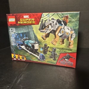 LEGO 76099 Marvel Super Heroes: Rhino Face-Off by the Mine Black Panther - Picture 1 of 8