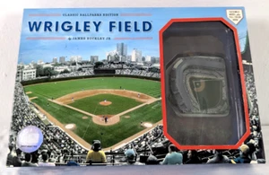Wrigley Field Mini Ballpark replica stadio e libro a colori nuovo e sigillato - Foto 1 di 5