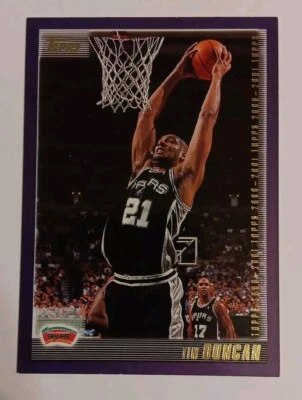 Tim Duncan 2000-01 Topps #60 NBA Basketball Card Spurs HOF - Image 1 of 2
