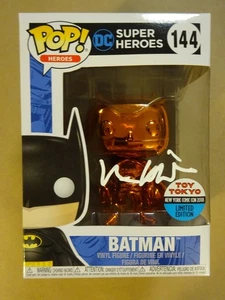Firmato Val Kilmer Autografo Batman Funko Pop Celebrità Autentico Certificato di autenticità - Foto 1 di 11