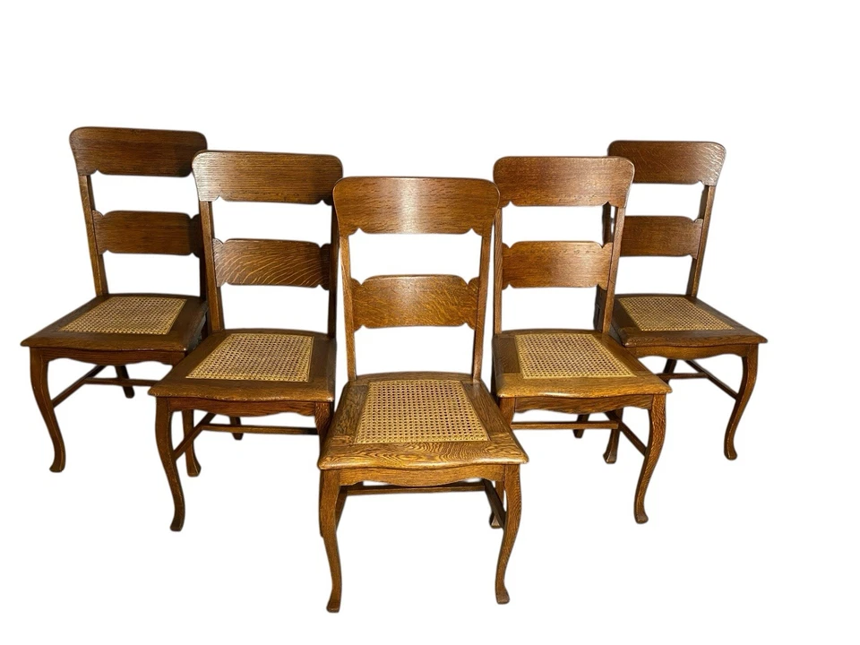 Антикварные обеденные стулья из массива дерева дуб с тростниковыми сиденьями набор из 5, Derby &co, Бостон - Изображение 1 из 4