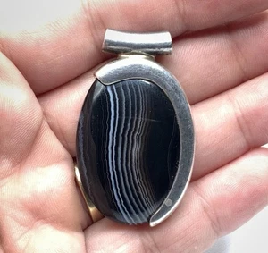 Vintage 925 Sterling Silver Black Banded Agate Slide Pendant ~ 16.1g - Picture 1 of 7