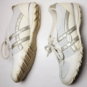 SKECHERS Women's Size 9 Shoes Lace Up Sneakers White Athletics Apparel SN21065  - Picture 1 of 9