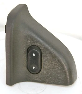 99-07 Ford F-Series 2C3T-14A568-AA RH Rear Window Switch 6578 - Picture 1 of 4