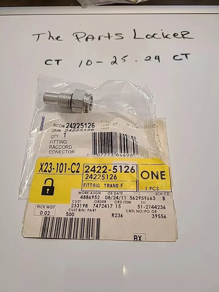 24225126 GM/ACDELCO АВТОМАТИЧЕСКИЙ ТРАНСМИССИОННЫЙ МАСЛЯНЫЙ ОХЛАДИТЕЛЬ КОНЦЕВОЙ ФИТИНГ - Изображение 1 из 1