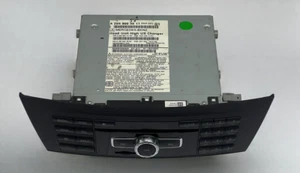 Mercedes Benz W204 DVD CD Navigation Comand Head Unit Ntg A2049004911 - Picture 1 of 5
