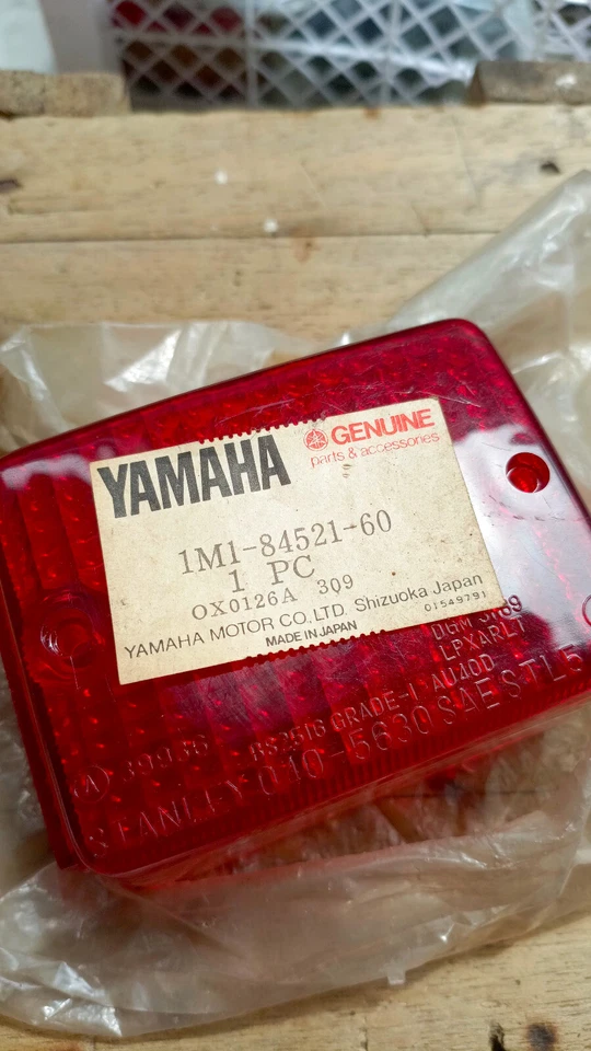 Lente trasera freno original JAPÓN NUEVO DE STOCK Yamaha XT500 SR500 DT250 DT1 DT2 DT3 Foto 1 de 4