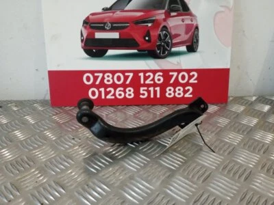 Vauxhall Vivaro 2900 Cdti 2006-2014 DRIVER SIDE SLIDING DOOR ROLLER BRACKET - Image 1 of 2