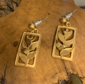 Signed LAM Hawaiian Heliconia Flowers Gold Plated Brass Dangle Drop Earrings - Picture 1 of 4