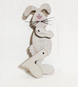 Hasenfigur aus Holz – Warmgrau mit Patina – Bewegliche Arme & Beine 🐰 - Bild 1 von 7