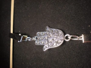 Cardigan, Sweater Blouse, Shawl Clips/Clasps Tibetan Silver HANSA HAND - Picture 1 of 3