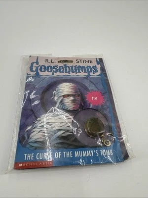 Vintage 1995 Scholastic Goosebumps The Curse of the Mummy's Tomb 3D Hologram Pin - Image 1 of 3