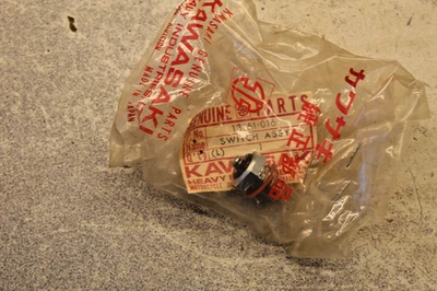 INTERRUPTOR NEUTRO TRANSMISIÓN KAWASAKI F11 F11M Z1 -A-B 73-1975 OEM NOS 13151-018 Foto 1 de 2
