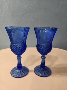 2 copas vintage 1976 Avon Fostoria azul cobalto George Washington. - Imagen 1 de 9