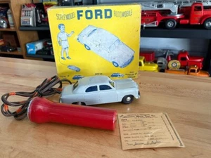 Vintage 1949 FORD Custom 4 DOOR 1/25 scale REMOTE CONTROL PROMO MODEL BY AMT - Picture 1 of 23