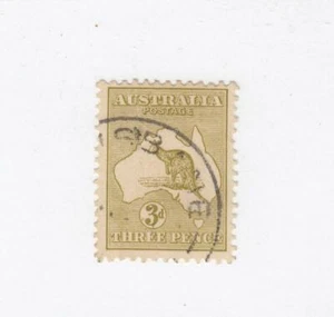 AUSTRALIA (MK3792) # 47a VF-USED 3d KANGAROO & MAP /DIE(II)/OLI-BIS CAT VAL $58 - Picture 1 of 1
