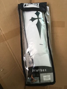 pro box shin pads in white, size ‘junior’ for kick boxing and other martial arts - Picture 1 of 3