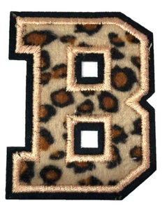 Patch Sew & Iron On Embroidered Clothing Hats Jackets Coat Names Letters B A480 - Bild 1 von 3