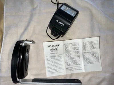 Achiever  Flash 115A/S Shoe Mount, With mount bracket that fit 35mm camera, book - Image 1 of 4