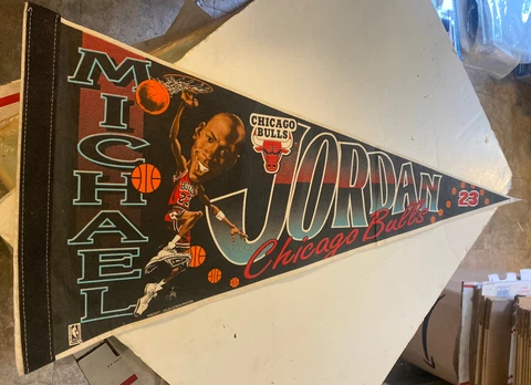 Michael Jordan Vintage Salt Pennant Chicago Bulls #23 Wincraft 30” Cover
