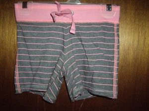 NEW Girls Size XS 4-5 Baby Gap Shorts Gray with Neon Pink Stripes TWINS - Picture 1 of 2
