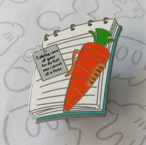 Judy Hopps Karottenstift & Notizblock Strumpf Stuffers Zootopia Mystery Disney Pin - Bild 1 von 2