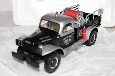 FIRST GEAR Dodge Power Wagon Brush Unit 1st Gear Brush Fire Unit 016 SilverBlack - Image 1 of 4