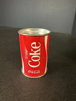 Coctelera de pimienta de lata de Coca-Cola vintage años 70-80 “Disfruta de Coca-Cola” logotipo ondulado rojo Foto 1 de 4