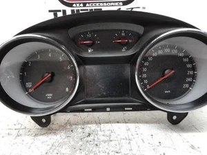 HOLDEN ASTRA BK 09/2016-2020 INSTRUMENT CLUSTER PETROL AUTO T/M HATCH/WAGON - Picture 1 of 12