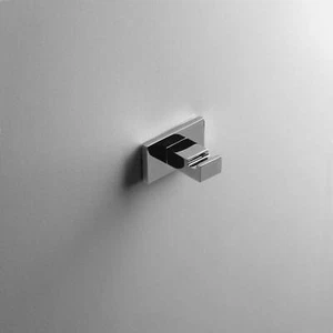Design Wandhaken Kleiderhaken einfach edlem verchromtem Messing Fachhandelsware - Bild 1 von 2