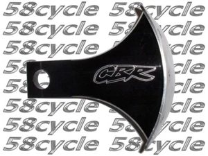 CBR929RR/CBR954RR Soporte de placa/etiqueta de montaje en basculante negro con logotipo CBR - Imagen 1 de 1