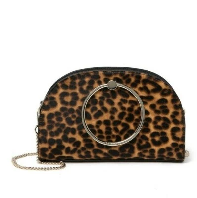 NUEVO CON ETIQUETAS - Ted Baker - LIONA - Bandolera de cuero con asa circular de leopardo - Negra - $239 Foto 1 de 4