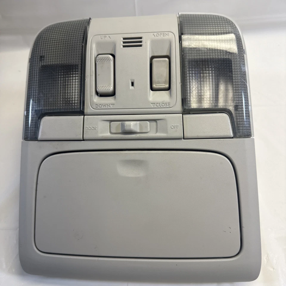 2010-14 SUBARU LEGACY OUTBACK OVERHEAD DOME LIGHT LAMP W/ SUNROOF SWITCH OEM - Image 1 of 4