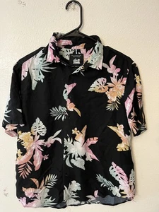 Cactus Man Ricky Singh kurzärmliges schwarzes Hawaiihemd mit Blumenmuster für Herren L, gebraucht, in einwandfreiem Zustand - Bild 1 von 5