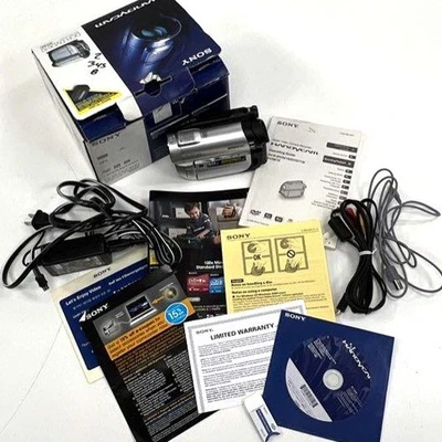 Videocámara DVD Sony DCR-DVD610 Handycam 40x zoom óptico lente Carl Zeiss Foto 1 de 4