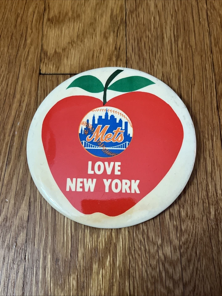 Vintage 1980's The NY Mets Loves New York 4" Pin Back Button - Image 1 of 3