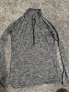 Under Armour Heat Gear Pullover  Size Youth Small  - Picture 1 of 4