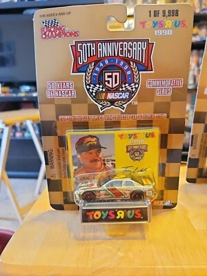 1998 Racing Champions Toys R Us #5 Terry Labonte Gold Corn Flakes Chevy - Image 1 of 2