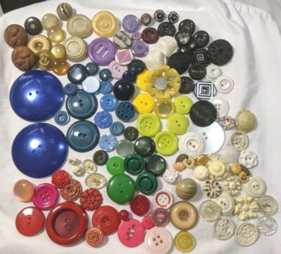 Vintage Button Lot Novelty Marion Weeber Figural Shank Celluloid Lucite 120 Pc - Image 1 of 4
