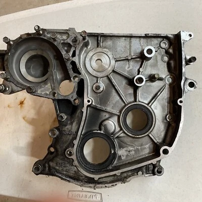 Toyota Supra MK3 1986-1988 7MGTE cubierta de distribución trasera carcasa de bomba de agua Foto 1 de 2