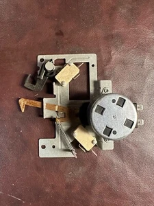 Jenn-Air JJW3430DP01 Door Latch - W10314880 - Picture 1 of 2